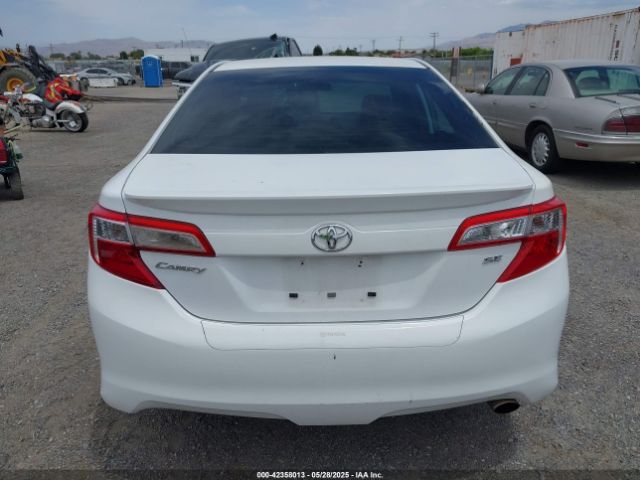 4T1BF1FK0EU352416 Toyota CAMRY SE