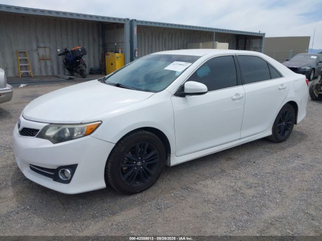 4T1BF1FK0EU352416 Toyota CAMRY SE