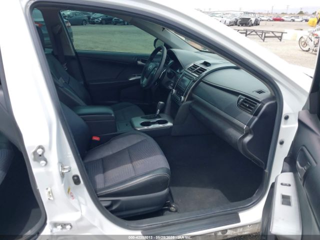4T1BF1FK0EU352416 Toyota CAMRY SE