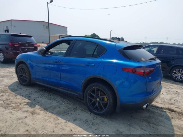 ZASFAKNN4J7C01052 Alfa Romeo Stelvio Ti Sport Awd