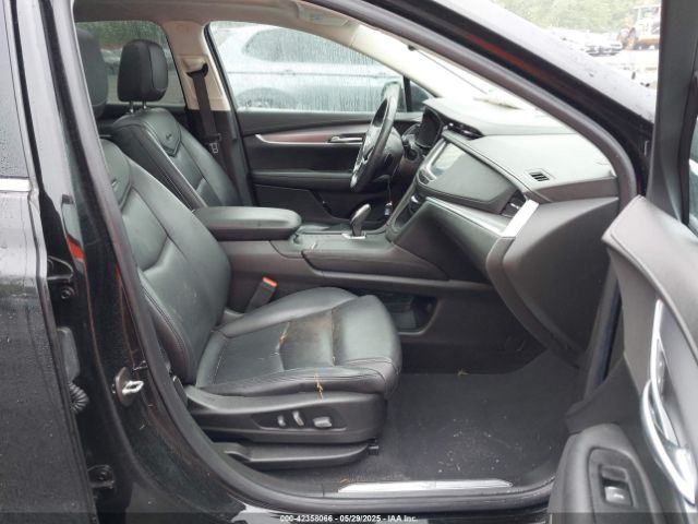 2018 CADILLAC XT5 1GYKNDRS5JZ196448 Photo 4