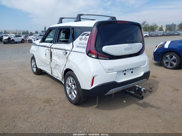 KNDJ23AU5S7933940 KIA 2025