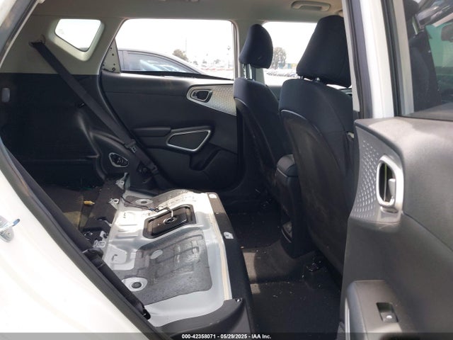 KNDJ23AU5S7933940 KIA 2025