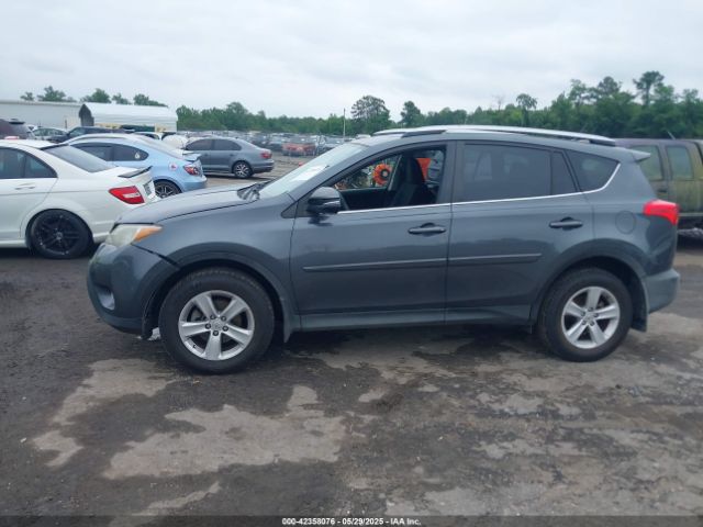JTMRFREV6ED047984 Toyota Rav4 Xle