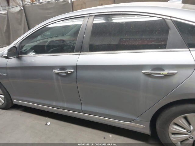 2016 Hyundai Sonata Hybrid Se მანქანა იყიდება აუქციონზე, vin: KMHE24L10GA009146, აუქციონის ნომერი: 42358128