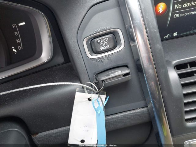 2016 VOLVO XC60 YV440MDK3G2921127 Photo 10