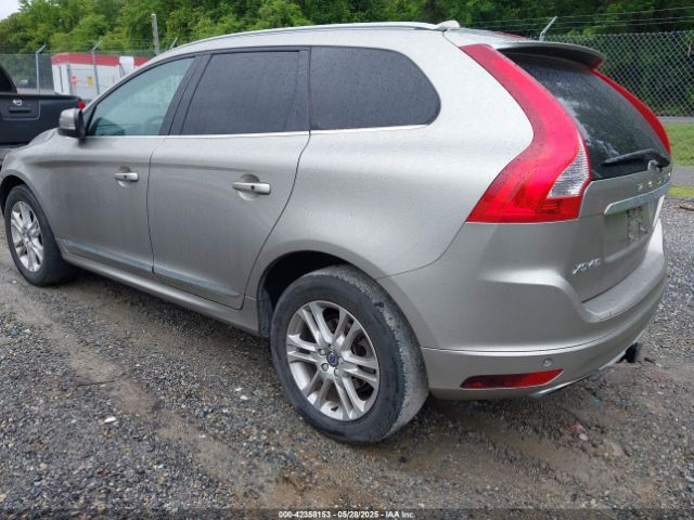 2016 VOLVO XC60 YV440MDK3G2921127 Photo 2