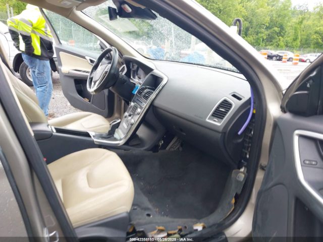 2016 VOLVO XC60 YV440MDK3G2921127 Photo 4