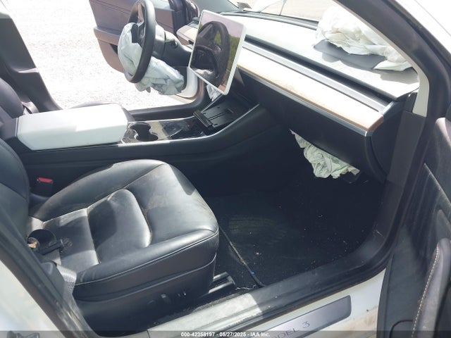 2020 TESLA MODEL 3 5YJ3E1EB5LF620816 Photo 4