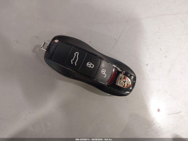 2017 PORSCHE MACAN WP1AG2A56HLB51567 Photo 10