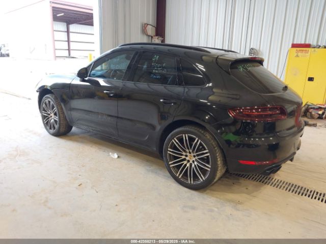 2017 PORSCHE MACAN WP1AG2A56HLB51567 Photo 2