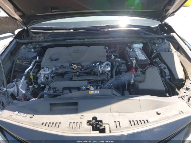 4T1C11AKXNU047824 Toyota CAMRY LE