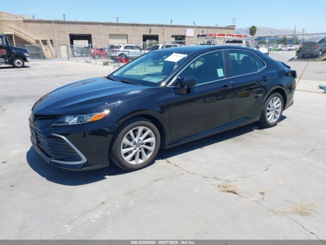 4T1C11AKXNU047824 Toyota CAMRY LE
