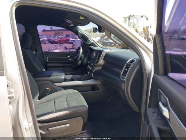2022 RAM 1500 1C6RREFT3NN157681 Photo 4