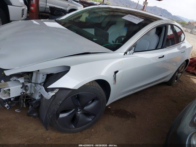 5YJ3E1EBXKF513002 Tesla Model 3 Long Range/performance