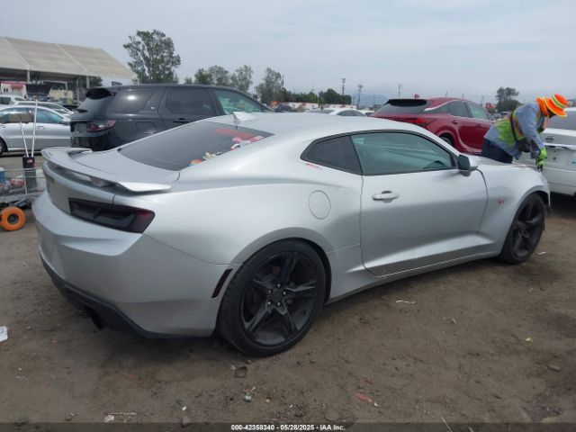 2017 CHEVROLET CAMARO 1G1FB1RX8H0158262 Photo 3
