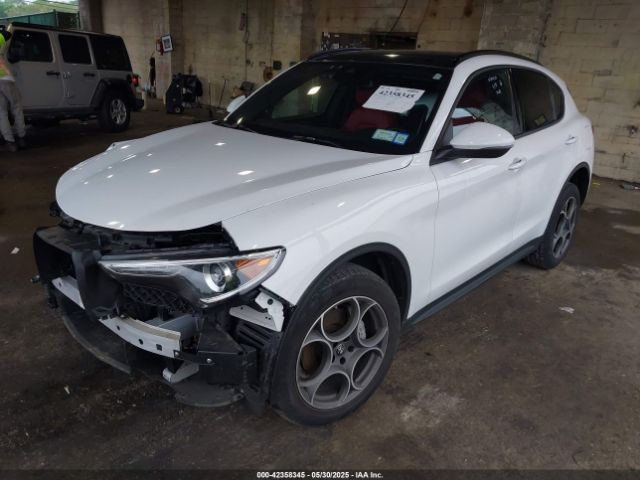 2022 ALFA ROMEO STELVIO ZASPAKAN6N7D42642 Photo 1