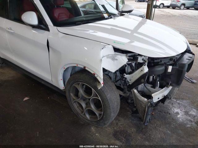 2022 ALFA ROMEO STELVIO ZASPAKAN6N7D42642 Photo 5