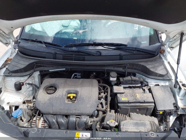 KNDJ23AU5M7147154 KIA mpi nu