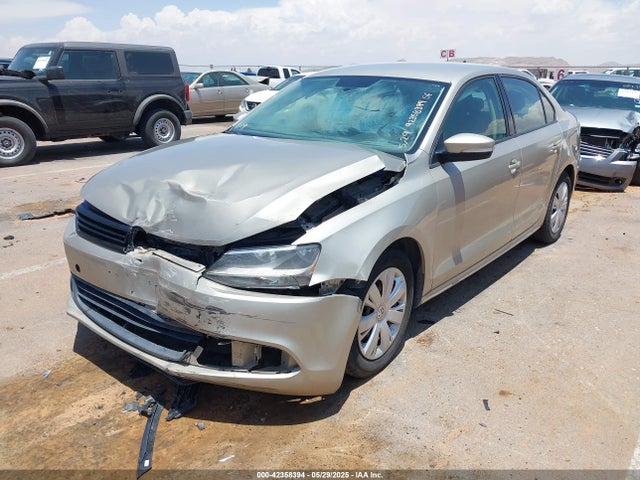 3VWD17AJ2EM314622 Volkswagen 2014