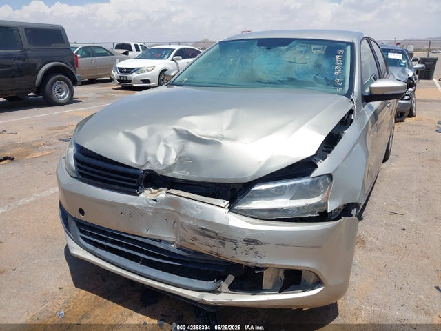 3VWD17AJ2EM314622 Volkswagen 2014