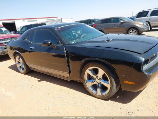2C3CDYAG1EH104497 Dodge Challenger Sxt Plus