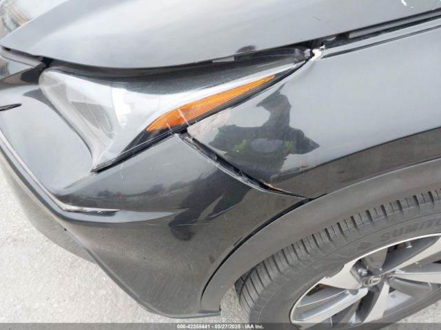 JTJYARBZXK2131585 Lexus NX 300