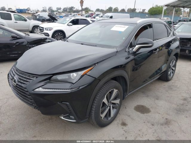 JTJYARBZXK2131585 Lexus NX 300