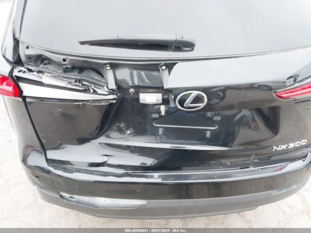 JTJYARBZXK2131585 Lexus NX 300