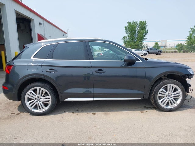 WA1CNBFY7J2062678 Audi Q5 2.0t Premium/2.0t Tech Premium