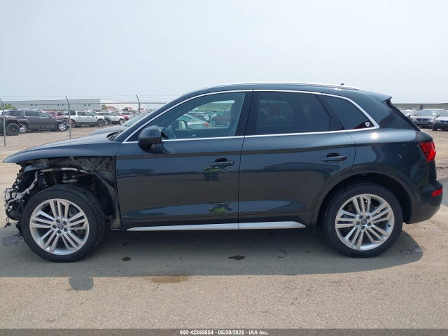 WA1CNBFY7J2062678 Audi Q5 2.0t Premium/2.0t Tech Premium