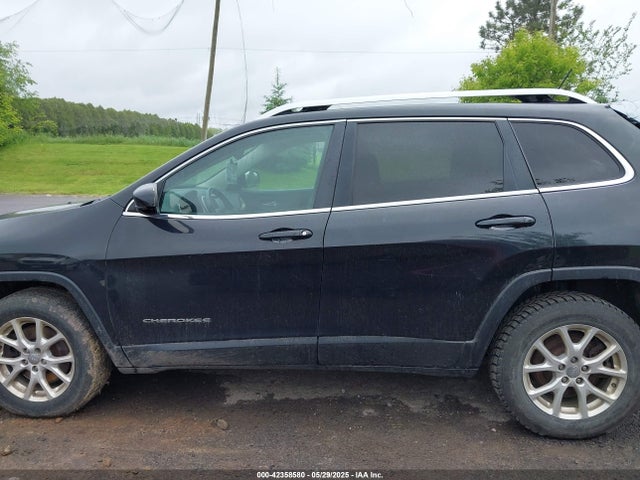 1C4PJMCS3EW124798 Jeep Cherokee Latitude