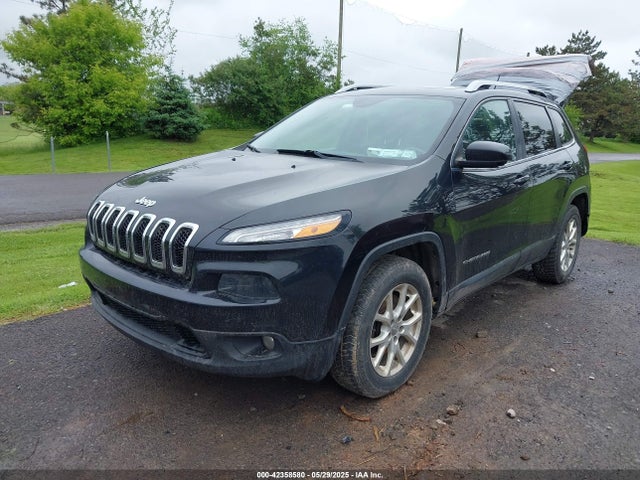 1C4PJMCS3EW124798 Jeep Cherokee Latitude