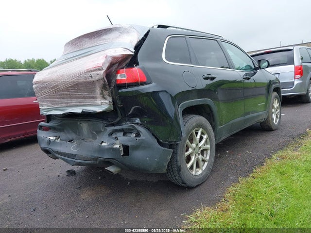 1C4PJMCS3EW124798 Jeep Cherokee Latitude