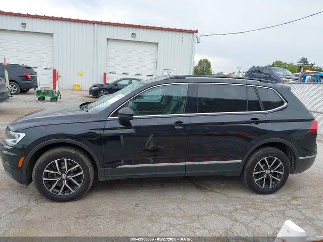 3VV3B7AXXMM101773 Volkswagen Tiguan