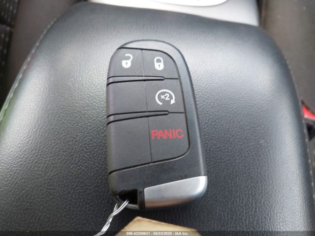 3C4PDCAB8JT520021 Dodge Journey