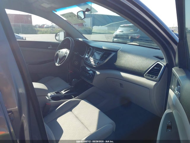Hyundai TUCSON SE 2018 KM8J2CA44JU655348 Image 5