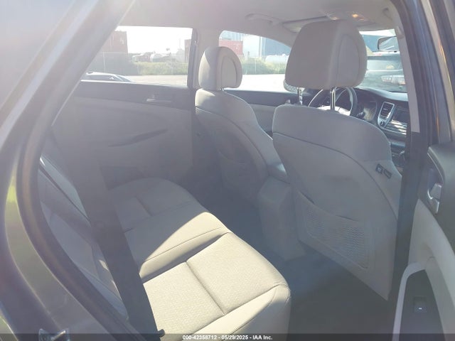 Hyundai TUCSON SE 2018 KM8J2CA44JU655348 Image 8