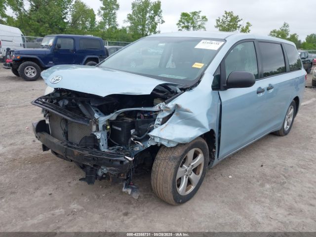 2016 TOYOTA SIENNA 5TDZK3DC5GS710011 Photo 1
