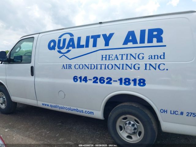 1GCWGAFP9J1337987 Chevrolet Express 2500 Work Van