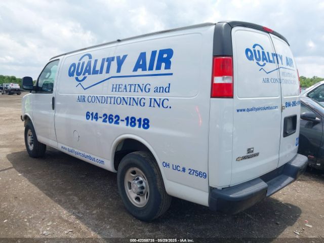 1GCWGAFP9J1337987 Chevrolet Express 2500 Work Van