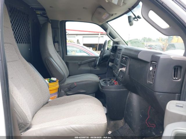 1GCWGAFP9J1337987 Chevrolet Express 2500 Work Van