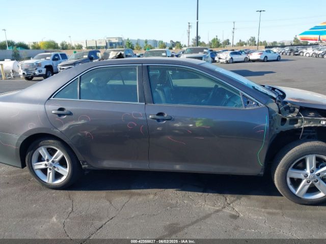 4T1BF1FK8EU456412 Toyota CAMRY SE