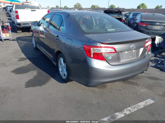 4T1BF1FK8EU456412 Toyota CAMRY SE