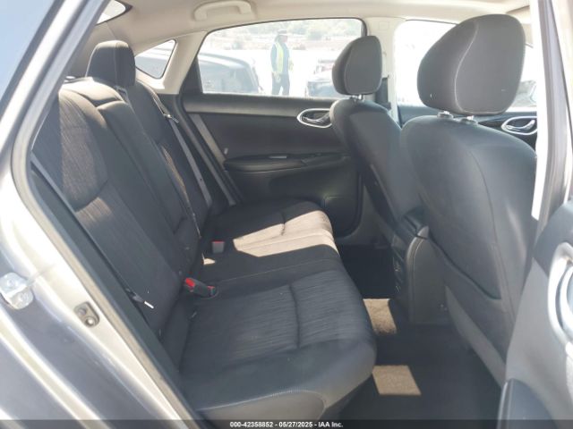 3N1AB7AP4KY241008 Nissan Sentra