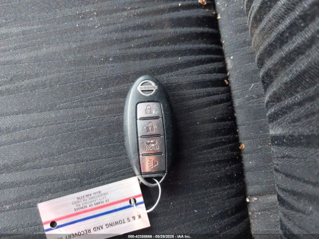 3N1AB7AP3HY326611 Nissan SENTRA SV