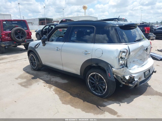 2015 MINI COUNTRYMAN WMWZC3C58FWT04428 Photo 2