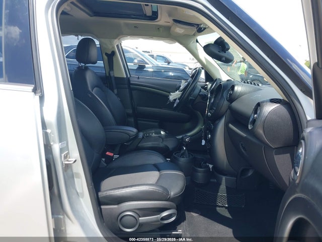2015 MINI COUNTRYMAN WMWZC3C58FWT04428 Photo 4