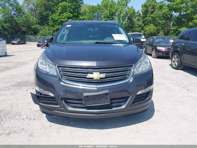 1GNKRFED4HJ115405 Chevrolet Traverse Ls