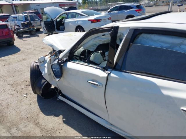 JN1BV7AR4EM690497 Infiniti Q50 Premium